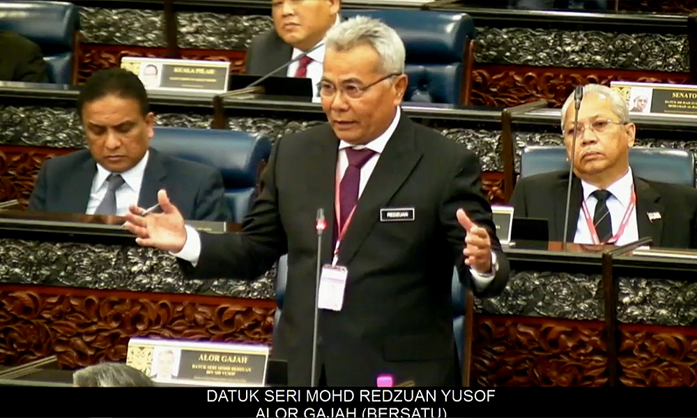 Menteri tak kecewa projek kereta terbang tak jadi keutamaan kerajaan