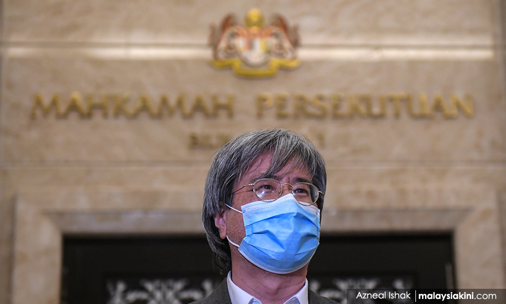 Defence: Law does not require websites to pre-moderate comments
