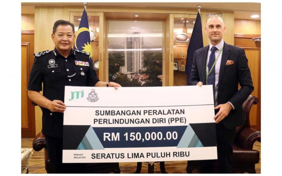 Malaysiakini Japan Tobacco International Malaysia Contributes Rm150 000 Worth Of Ppe To Police Frontliners