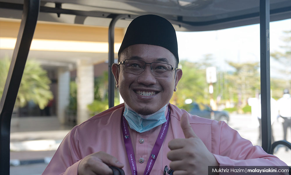 'Credibility trumps’ - Pejuang man responds to Umno playing 'local' card