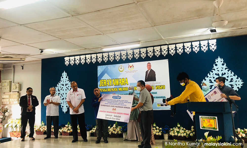 PRK Slim: Saarani 'kempen' di sekolah?