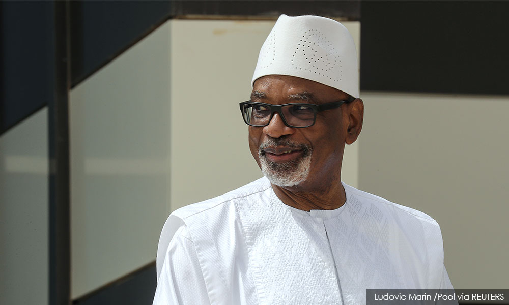 Mutinying soldiers detain Mali president and PM, worsening crisis