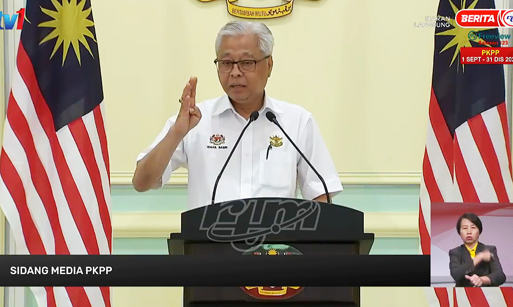 Bukan warganegara perlu bayar RM4,700 sebaik tiba