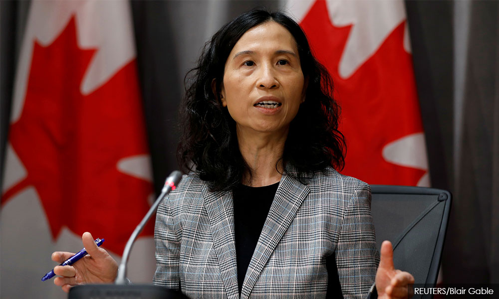 Wear a mask while having sex, Canada's top doctor suggests