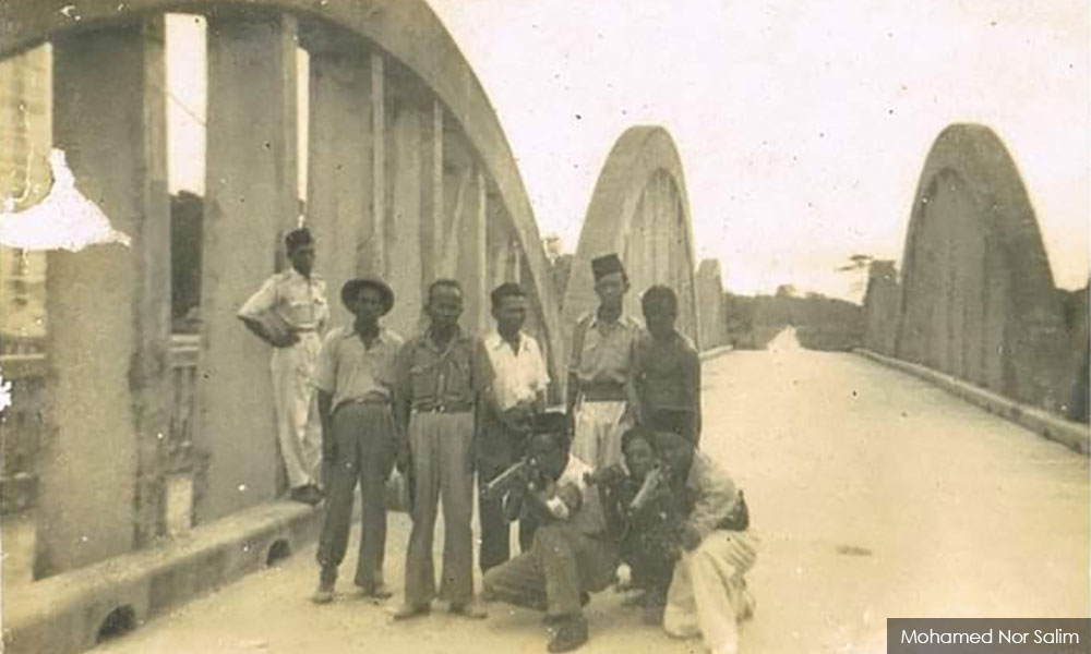 KOLUM | Bersenjata dalam kampung