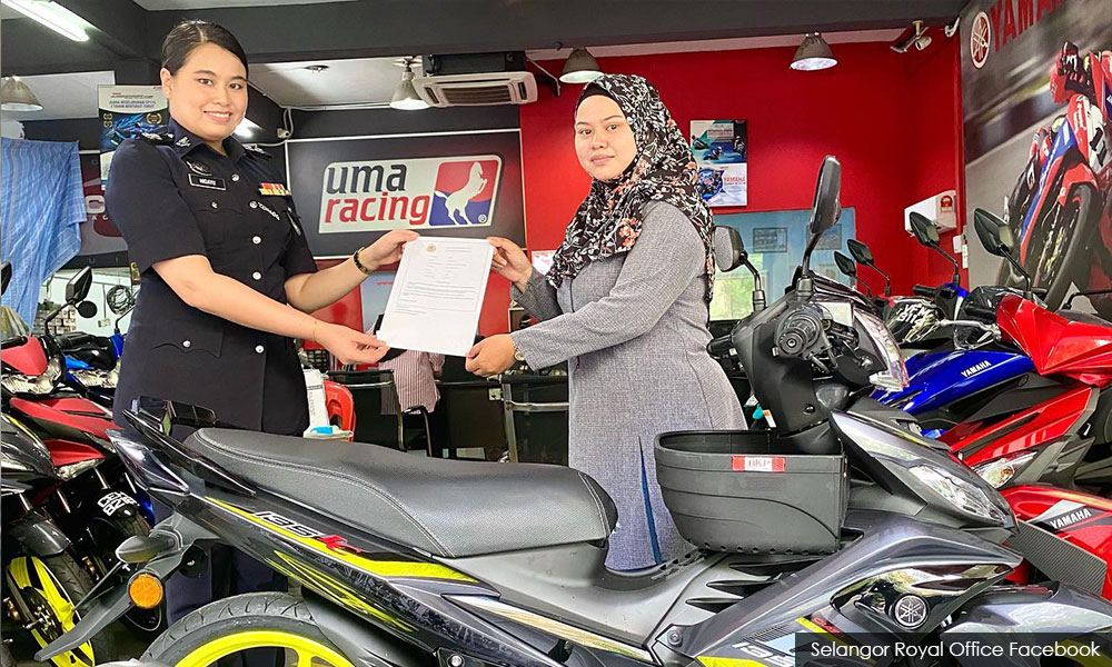 Delivery rider receives new motorbike from Tengku Permaisuri Norashikin