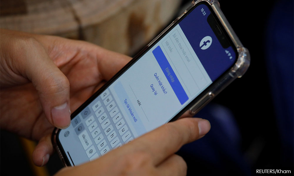Vietnam steps up online crackdown, jailed activists at record high - Amnesty