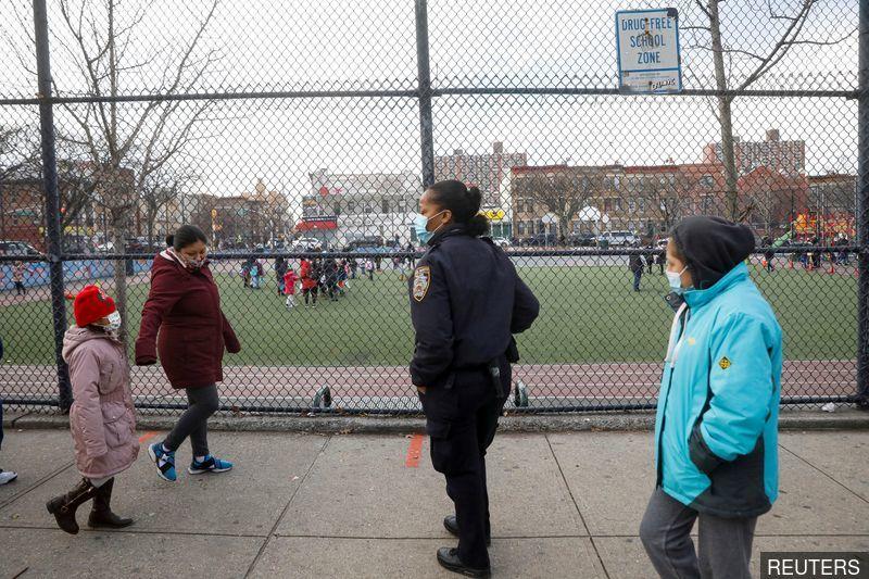 US CDC recommends schools reopen with masks, rigid health protocols