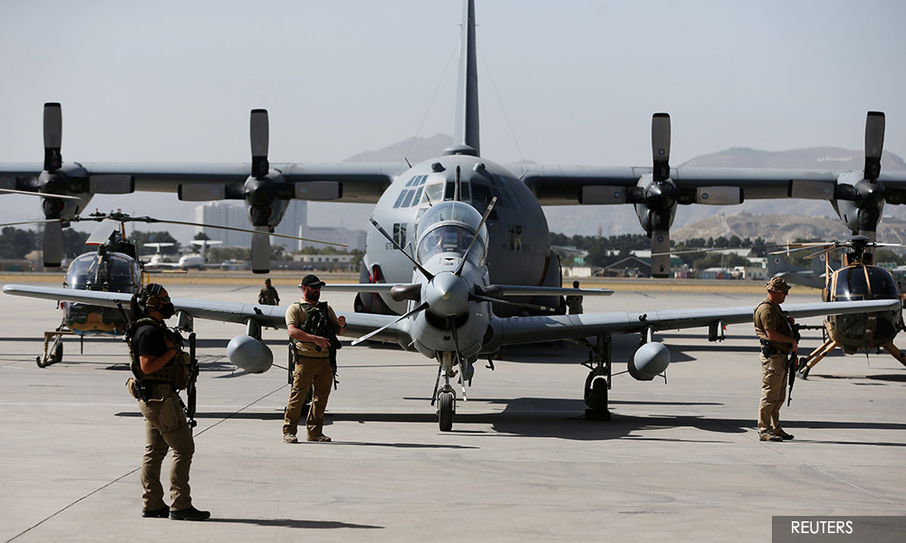 US should delay complete troop pullout in Afghanistan - report to Congress