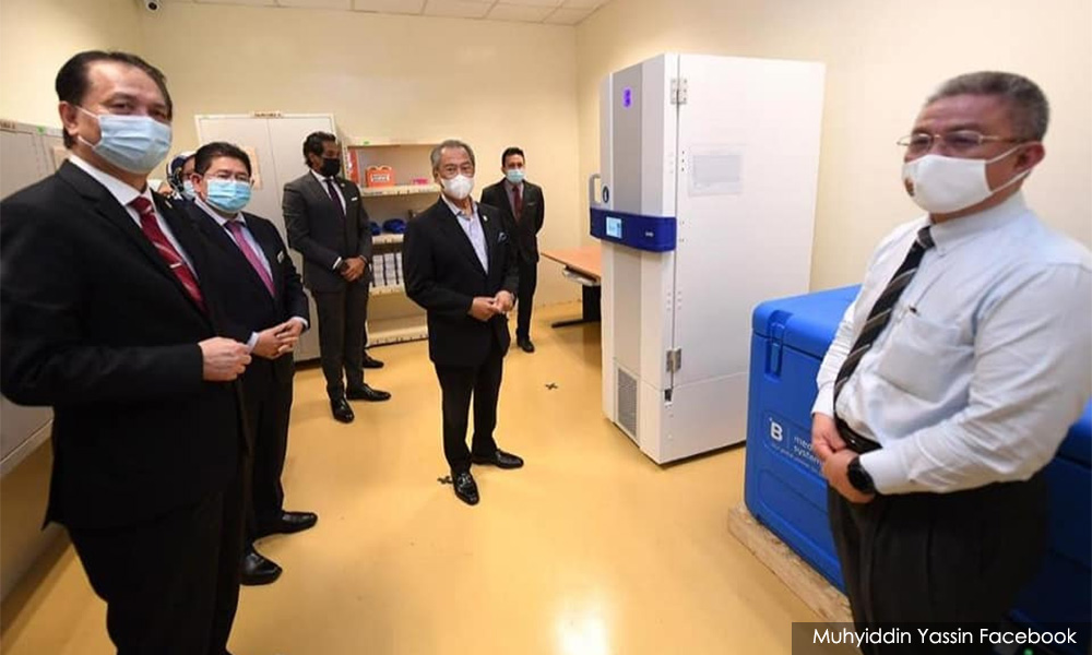 Muhyiddin set to receive first Pfizer vaccine today