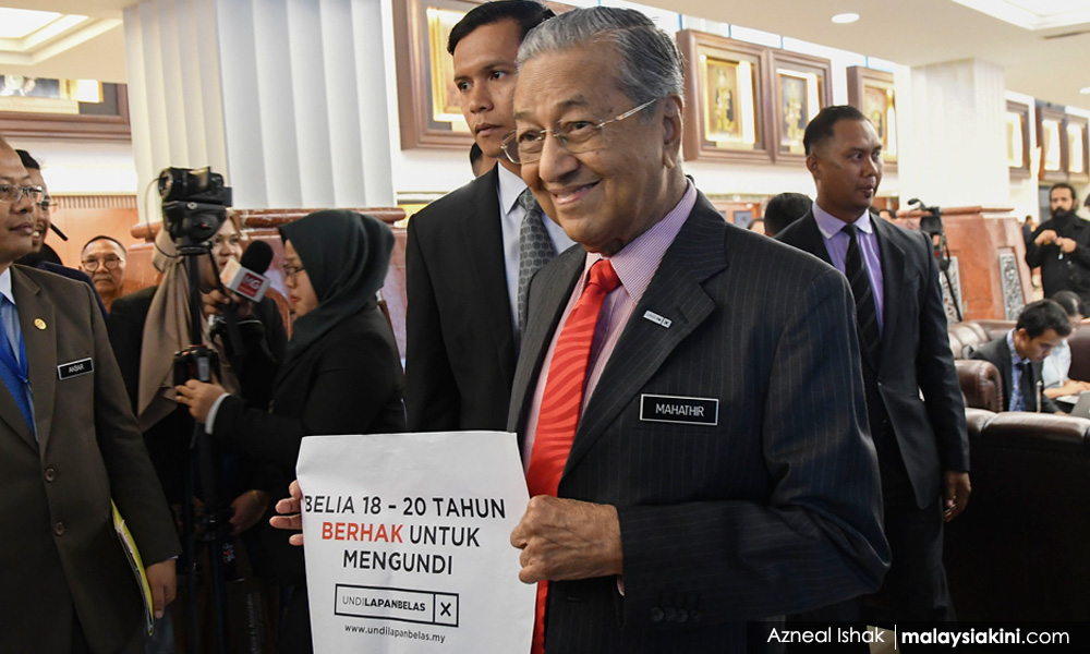 Dr M 'puzzled' by EC's decision to postpone Undi18