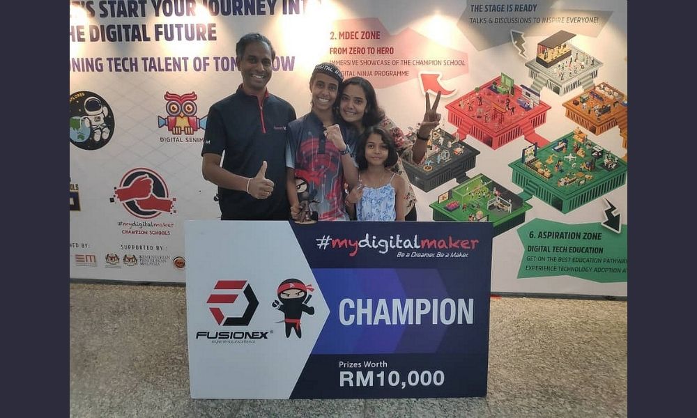 Digital Passion: Three Girls in Tech