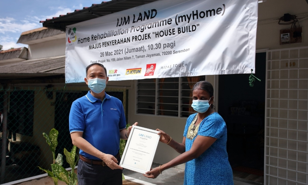 Underprivileged family of four starts new life in newly refurbished home by IJM LAND