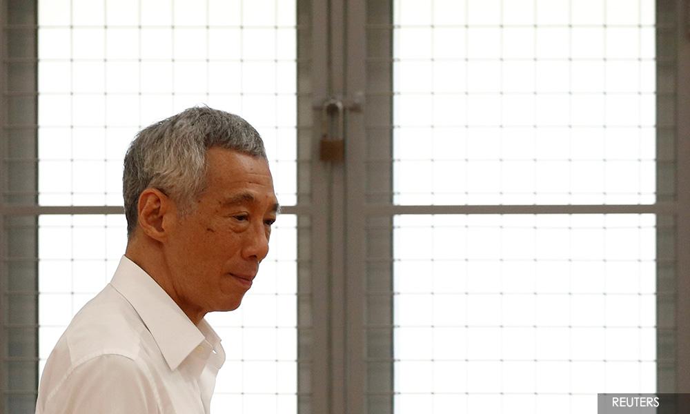 S'pore blogger crowdfunds over RM446,000 to pay PM defamation damages