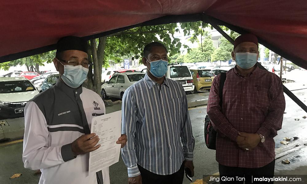 Police reports filed against Dr M over 'Malays and rulers' remark