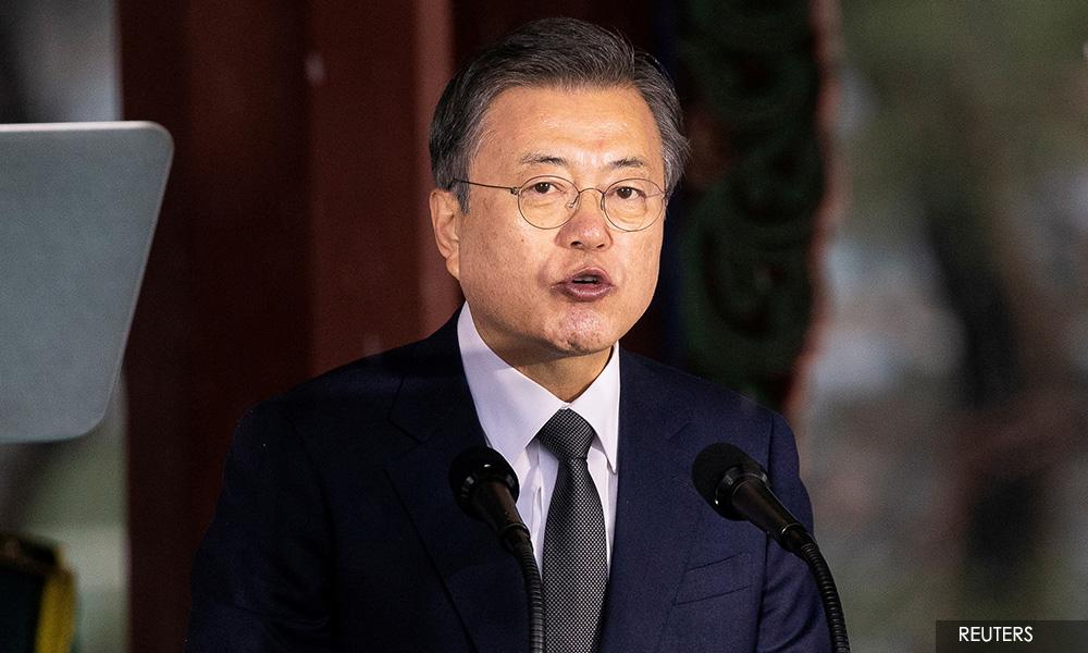 South Korea's Moon replaces PM, cabinet ministers after election defeat