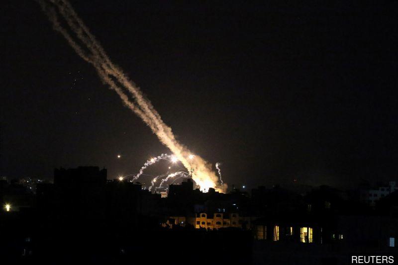 Gaza conflict intensifies with rocket barrages and air strikes