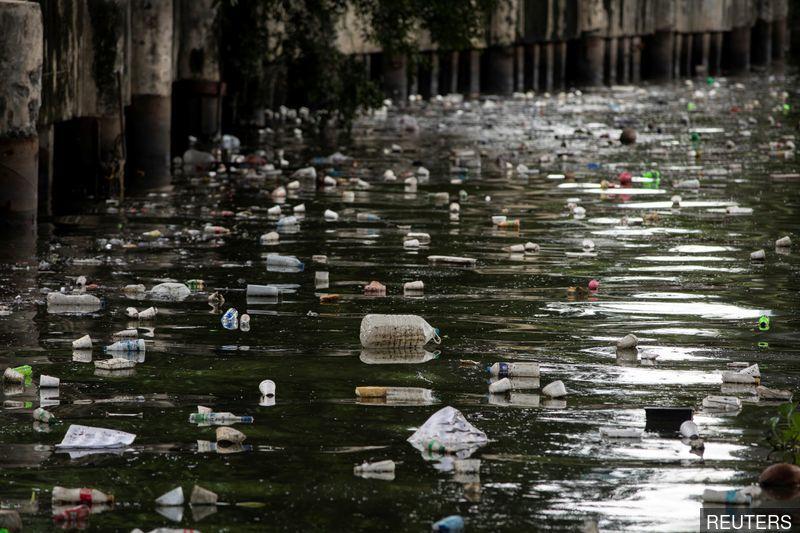 Philippine 'river warriors' fight tide of trash for cleaner future