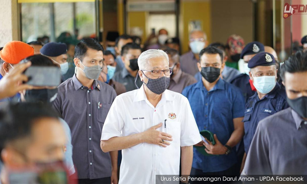 PM umum bantuan RM5,000 pada keluarga korban banjir di Yan