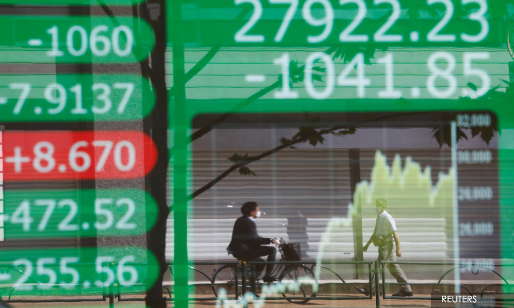 World shares hit record as investors hold to dovish Fed bets