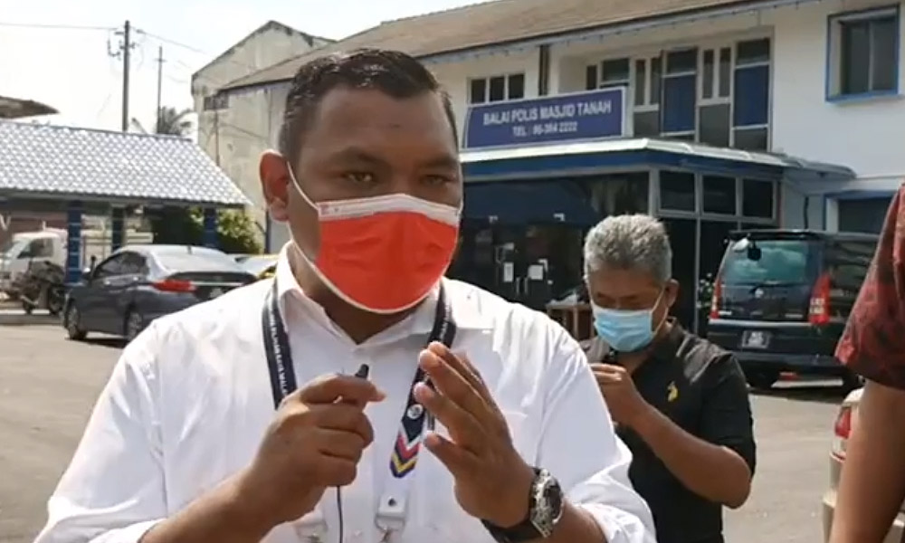 After agent barred from voting centre, Harapan candidate calls EC to be fair