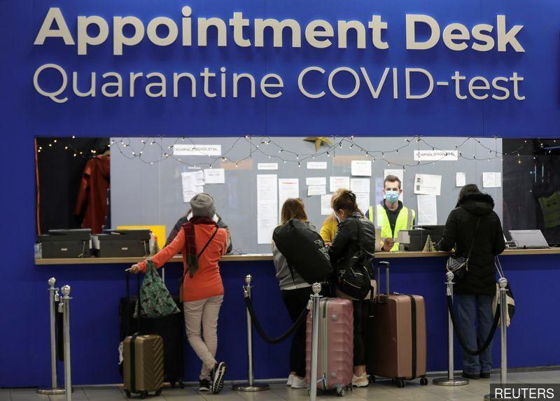 Spread of Omicron variant forces nations to rethink plans for global travel