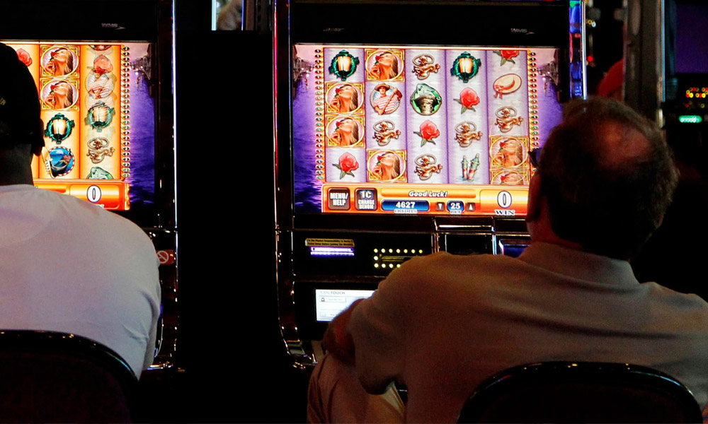 Anwar claims thousands of Muslims play slot machines in clubs