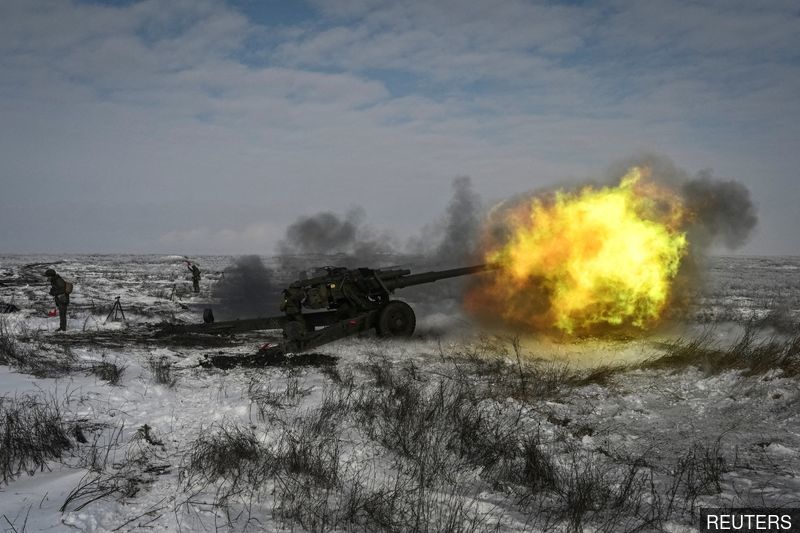 Russia, US keep door open to Ukraine diplomacy, but big gaps remain