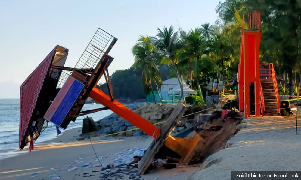 Menara pemantau APM di Batu Ferringhi tumbang