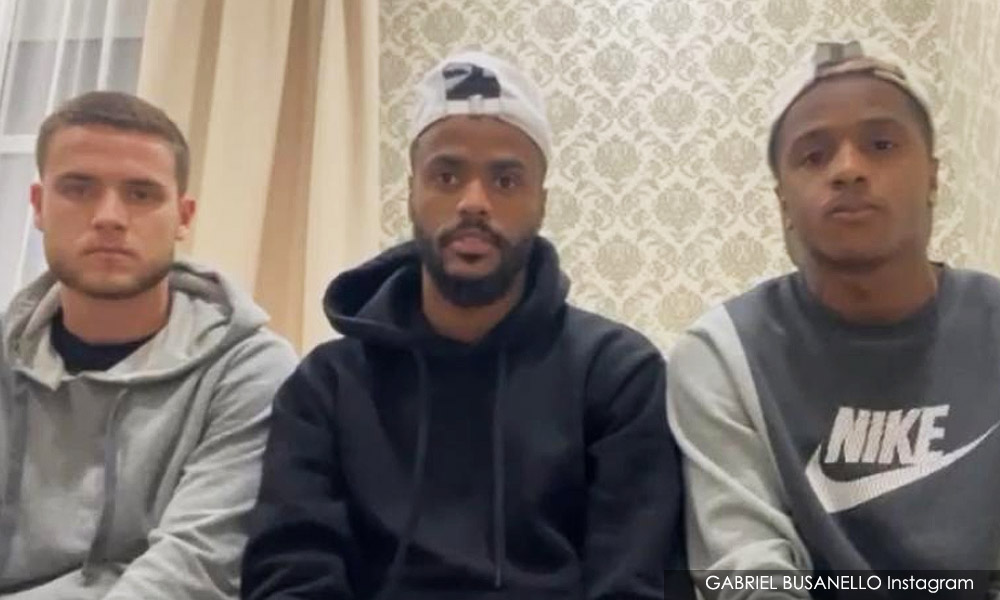 Three Brazilian football players flee Ukraine by bus and foot