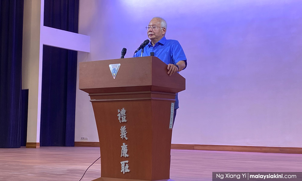 Najib: Muhyiddin a 'failure', not fit to be Johor's economic adviser