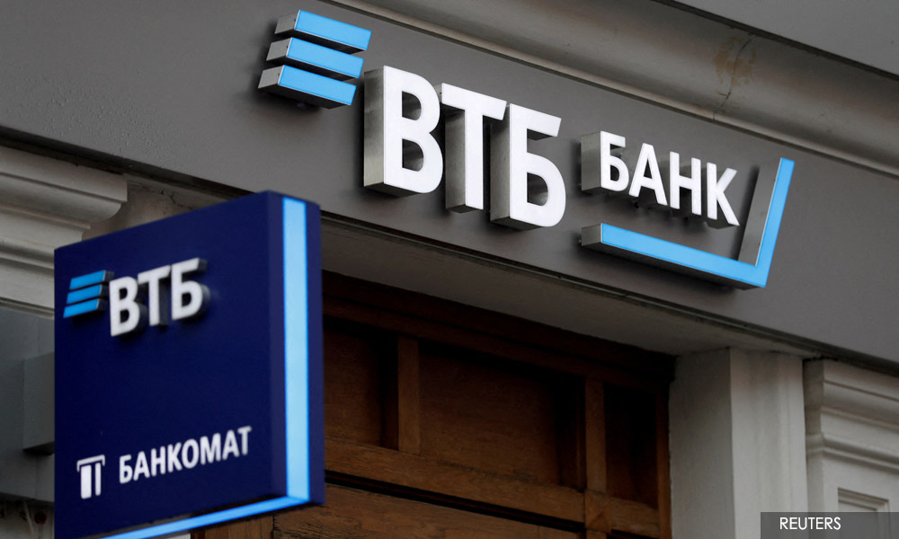US plans to cut ties with targeted Russian banks if Ukraine invaded - sources