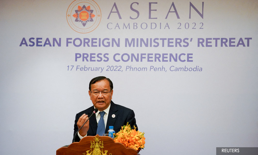 Asean envoy urges restraint from Myanmar military, discusses Suu Kyi access