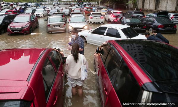 Kuala lumpur flash flood