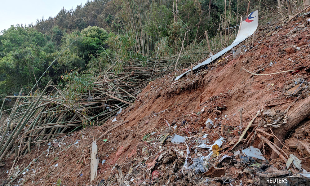 Pesawat China Eastern bawa lebih 130 penumpang terhempas