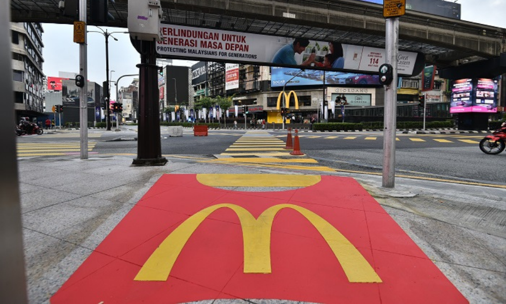 McDonald’s Malaysia melancarkan Lintasan Pejalan Kaki ‘Fries’ yang ikonik di ibu kota Kuala Lumpur