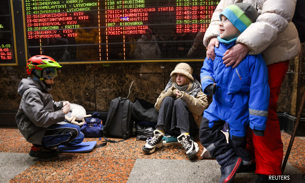 EU Commission proposes temporary residence rights for Ukraine refugees
