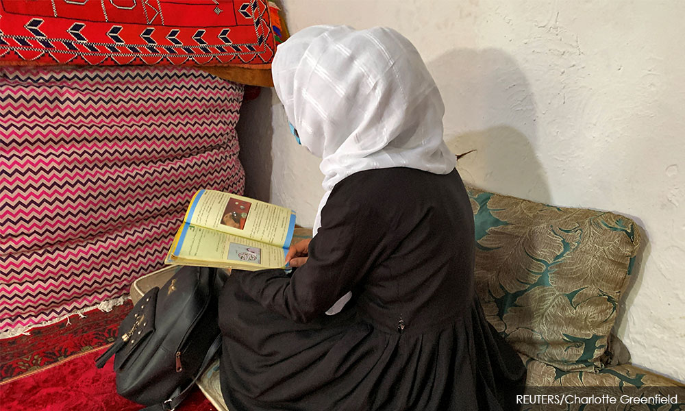 Taliban: Women must cover faces in public, burqa is best