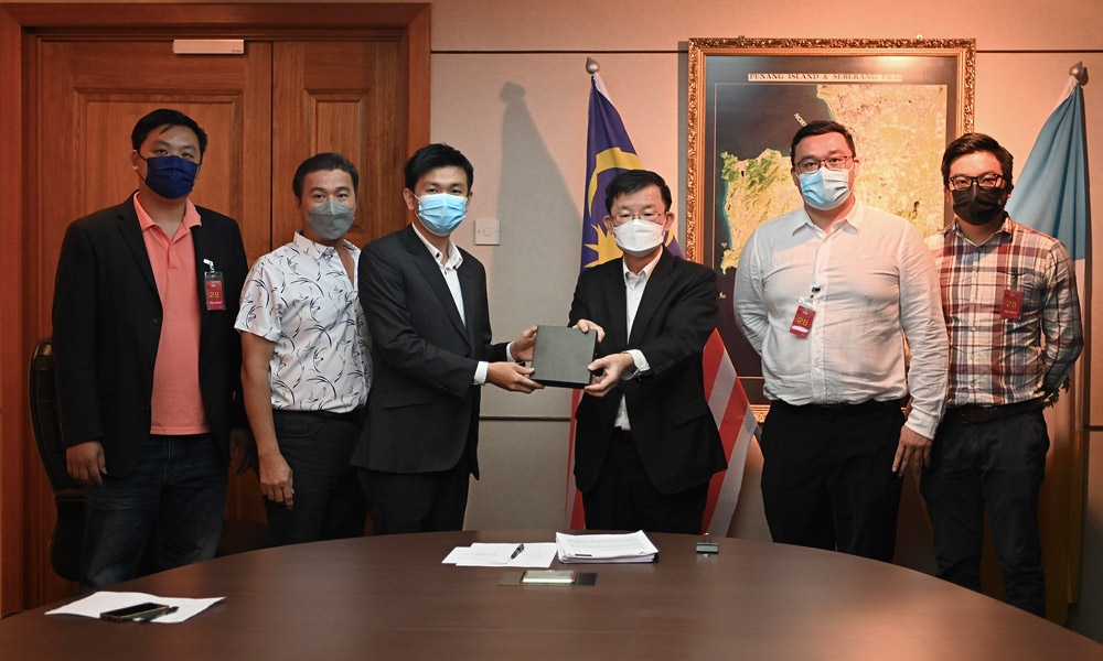 KM Pulau Pinang janji bantu naik taraf ladang babi