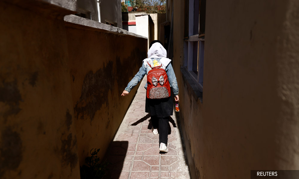 Taliban orders girl high schools to remain closed, leaving students in tears