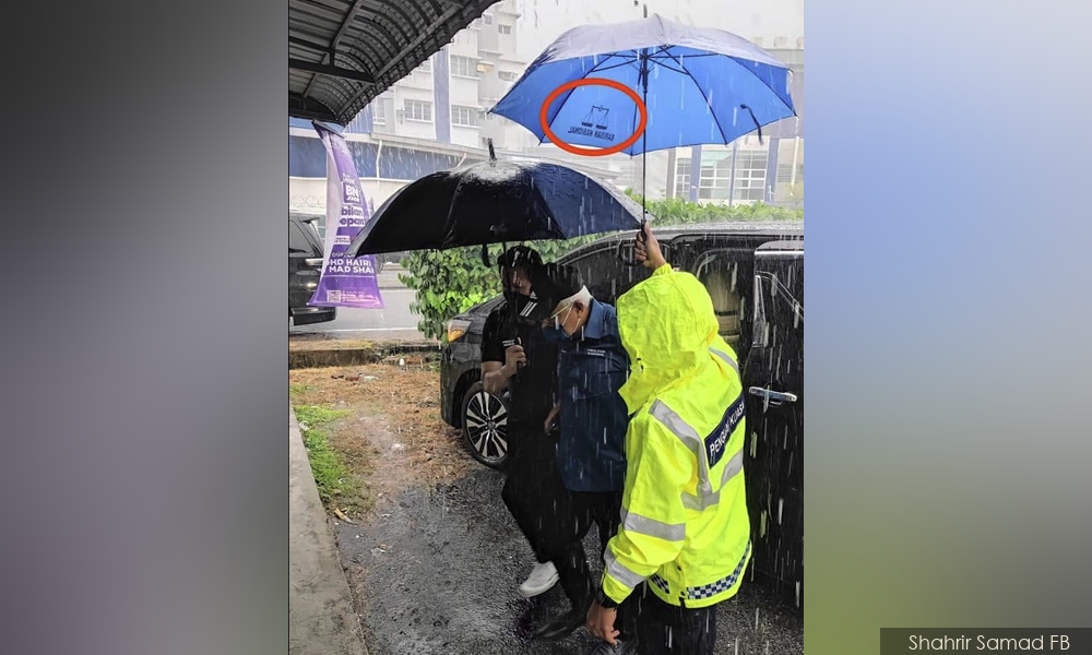 韩沙“误闯”国阵场地，巫统领袖嘲仍沉醉在辣舞宴
