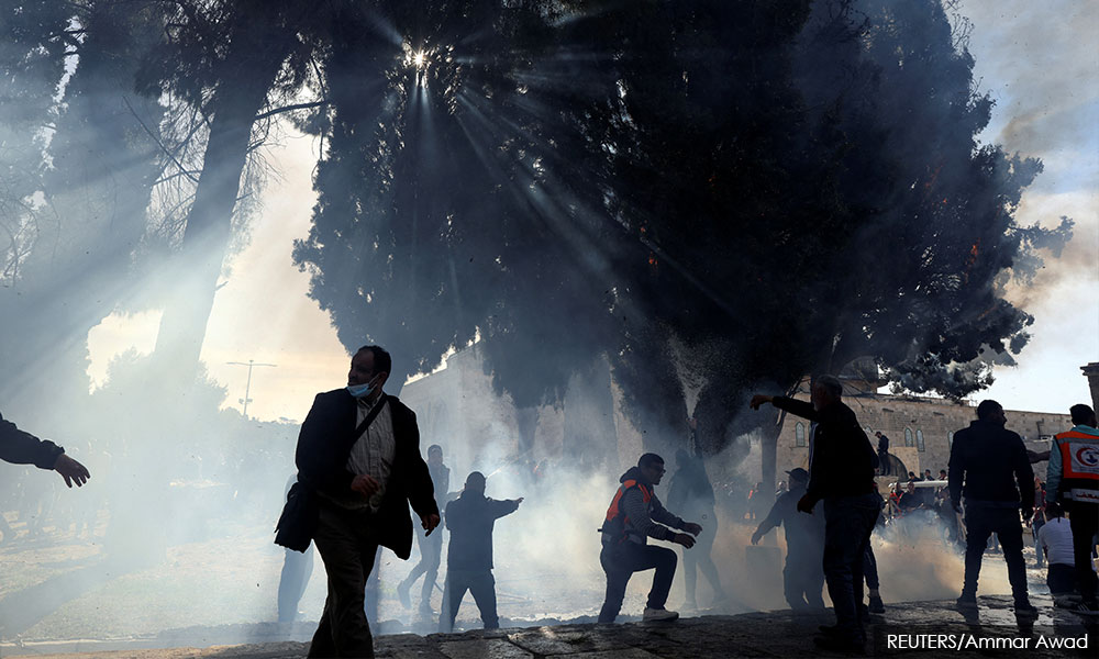 Palestinians clash with Israeli police at Jerusalem holy site, 57 injured