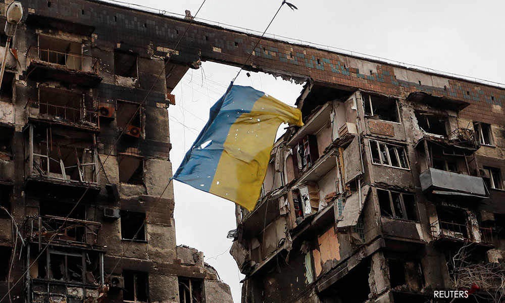 'Fortress in a city': Ukrainians cling on at steel plant in Mariupol