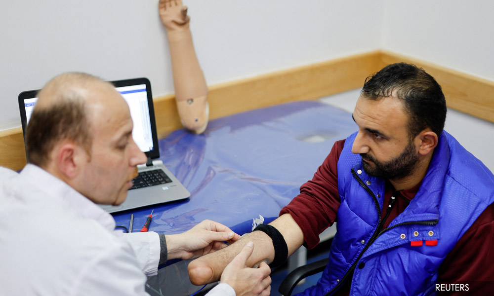 Bionic limbs lift Gaza amputees' self-esteem