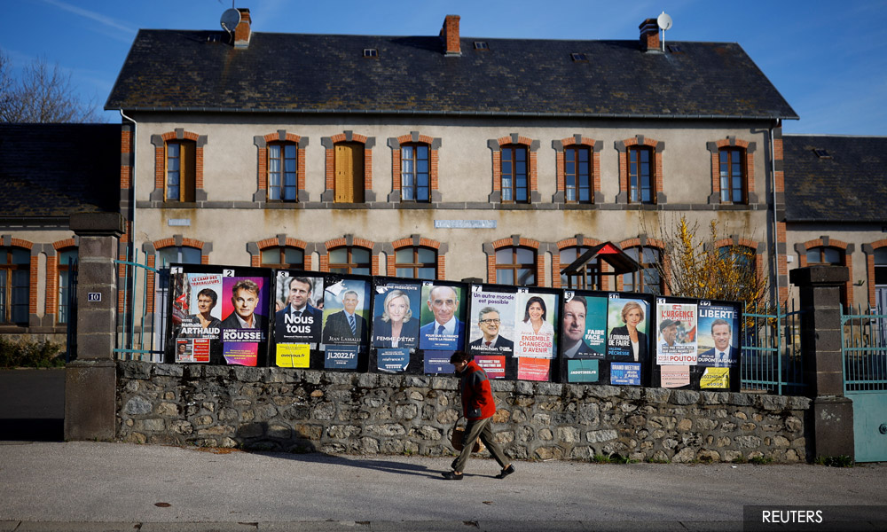 France's Macron and Le Pen head for cliffhanger April 24 election runoff