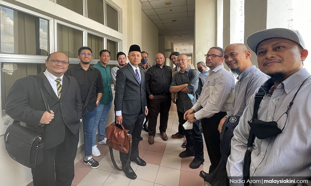 2 ahli Brothers perteguh semangat teman sejati Yasin