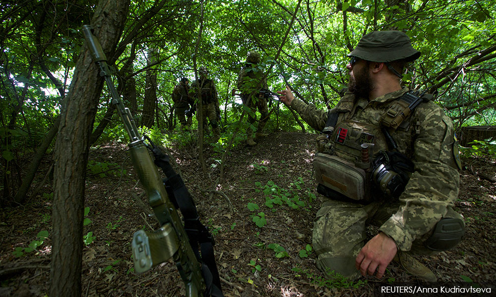 Pro-Russian troops claim control of key town in east Ukraine