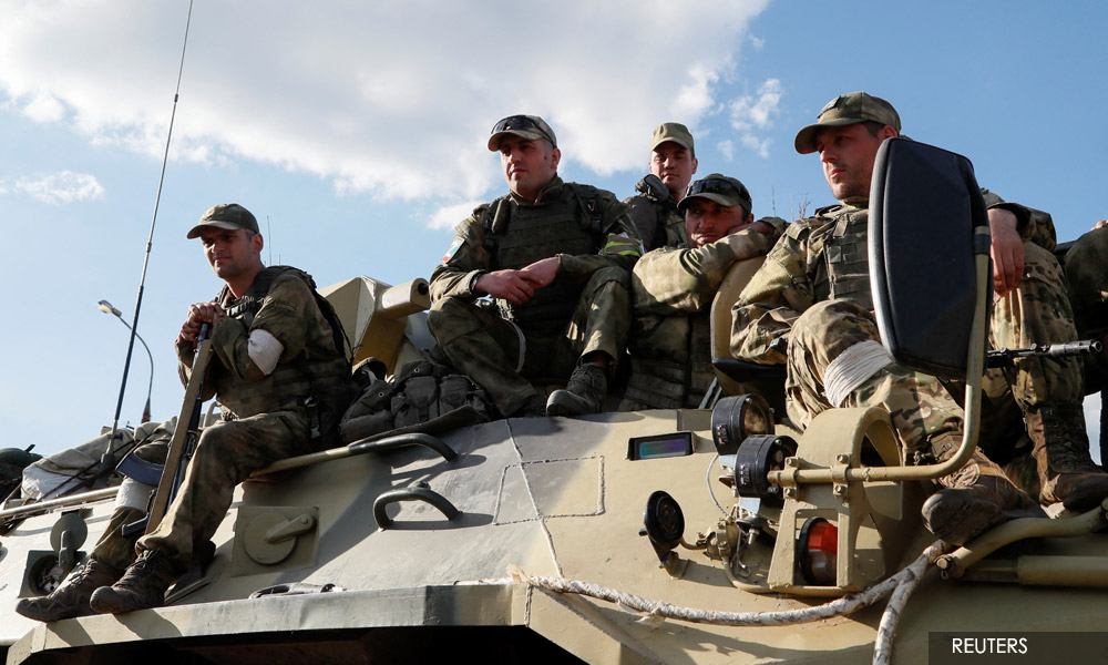 Ukrainian troops evacuate from Mariupol, ceding control to Russia