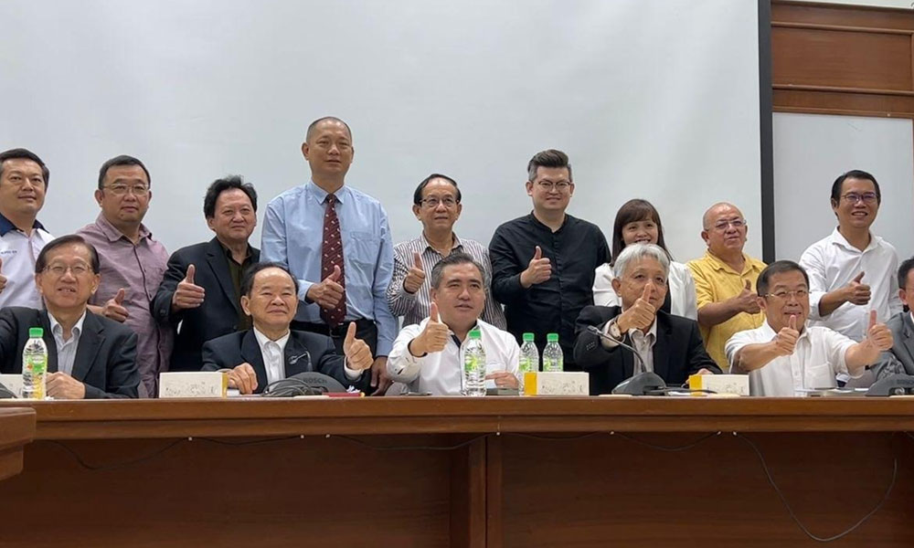 陆兆福率团拜会董教总，矢一同推多元开放政策