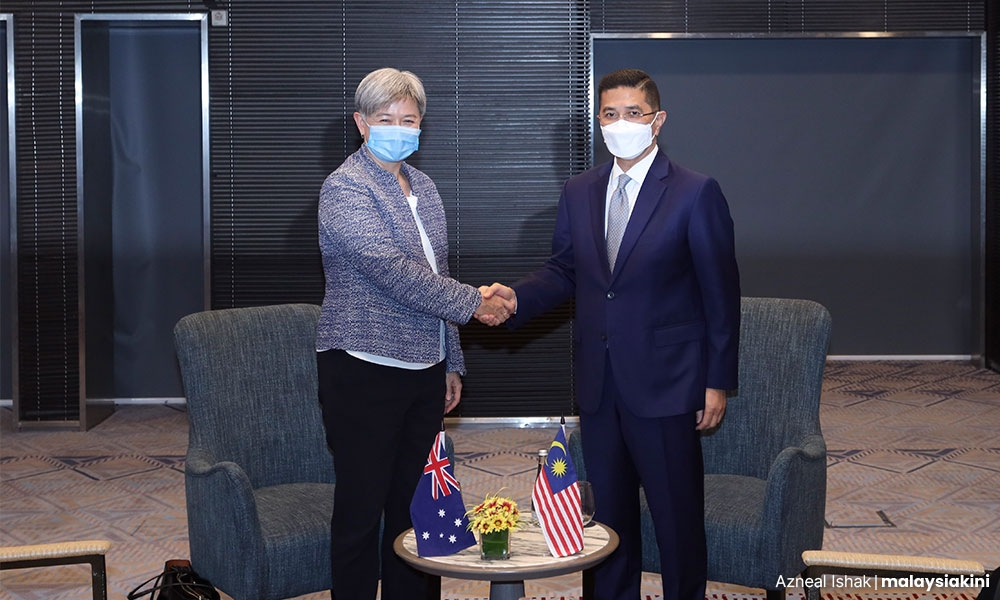 Australia's foreign minister agrees to introduce investors to M’sia
